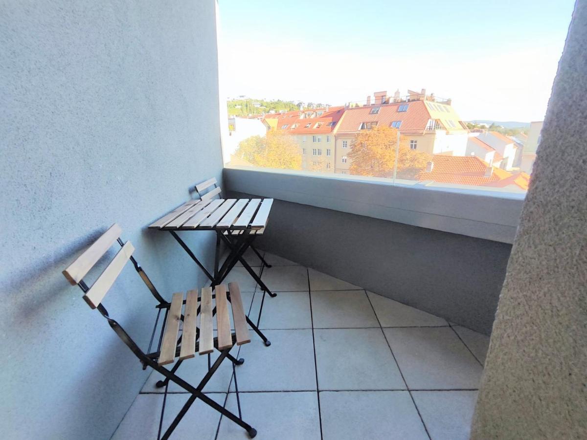 Schanz - Quietly Oriented - Private Parking - Balcony Bratislava Extérieur photo