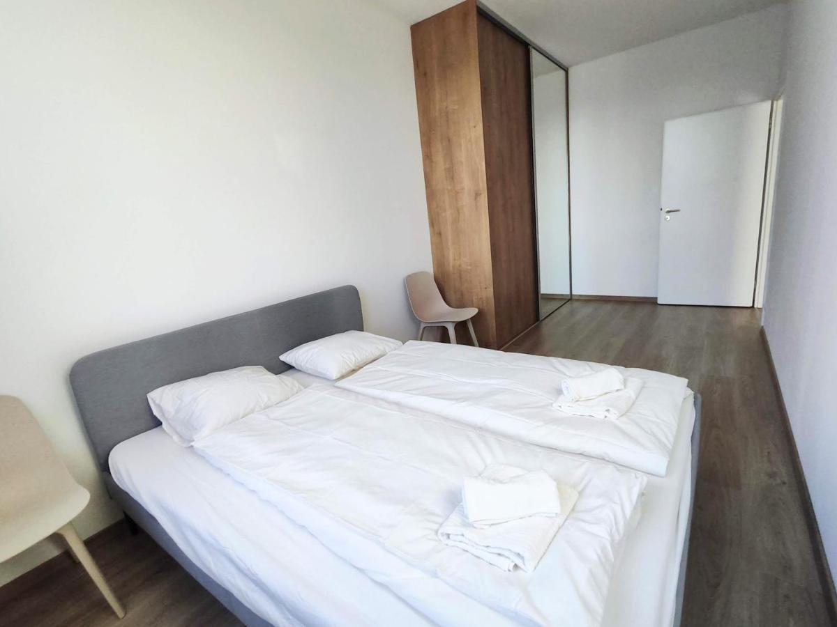 Schanz - Quietly Oriented - Private Parking - Balcony Bratislava Extérieur photo