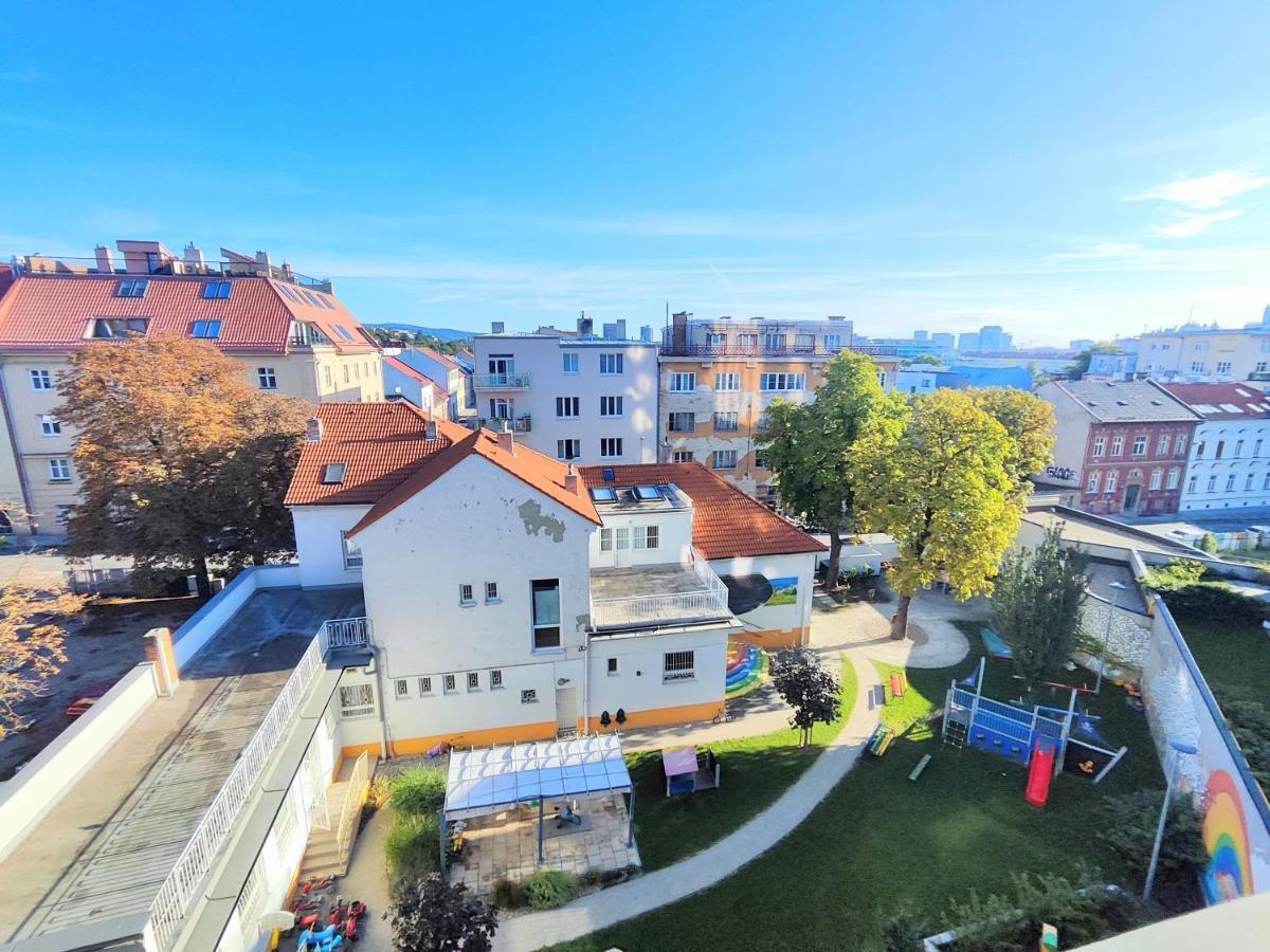 Schanz - Quietly Oriented - Private Parking - Balcony Bratislava Extérieur photo